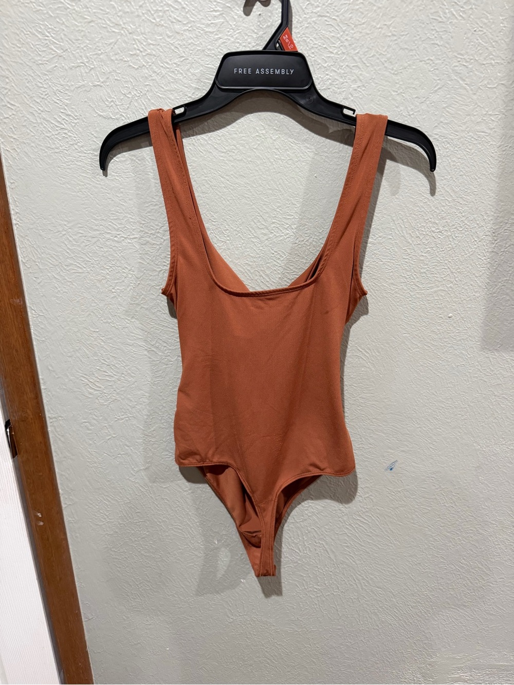 Abercrombie & Fitch Rust Twist-Front Bodysuit - Picture 3 of 3